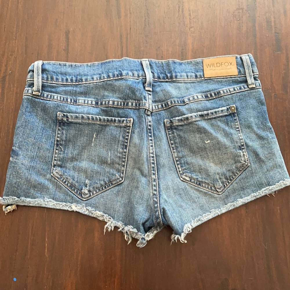 Hello legs! Perfect denim shorts
